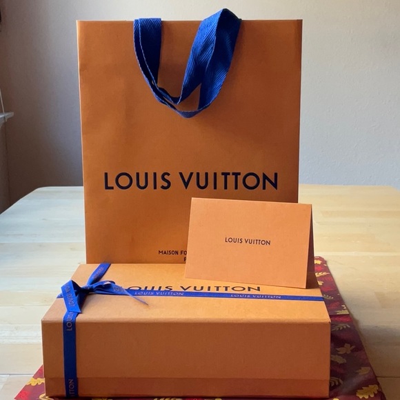 🎀🎀🎀 LOUIS VUITTON BAG AND BOX 🎀🎀🎀 NWOT 🎀🎀🎀 - Picture 16 of 16